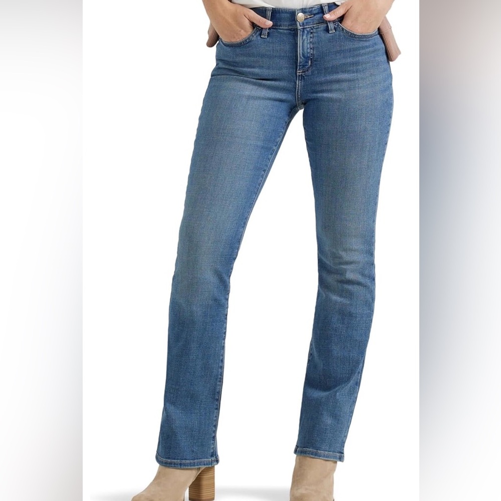 BRAND NEW Lee Women's Ultra Lux Comfort with Flex Motion Bootcut Jean